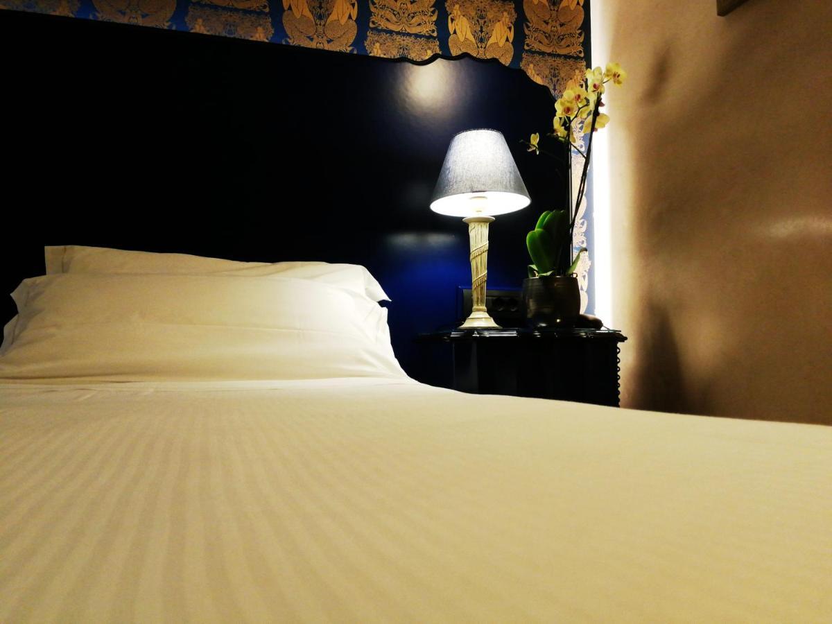 Hotel Verdi Boutique Hotel Parma Ngoại thất bức ảnh