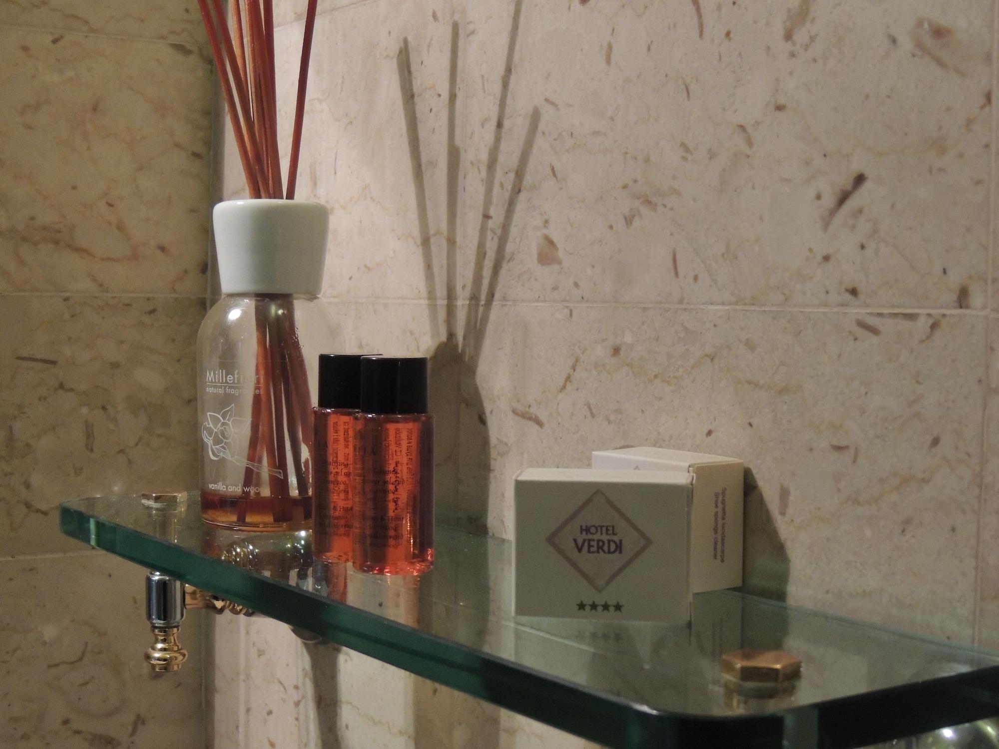 Hotel Verdi Boutique Hotel Parma Ngoại thất bức ảnh