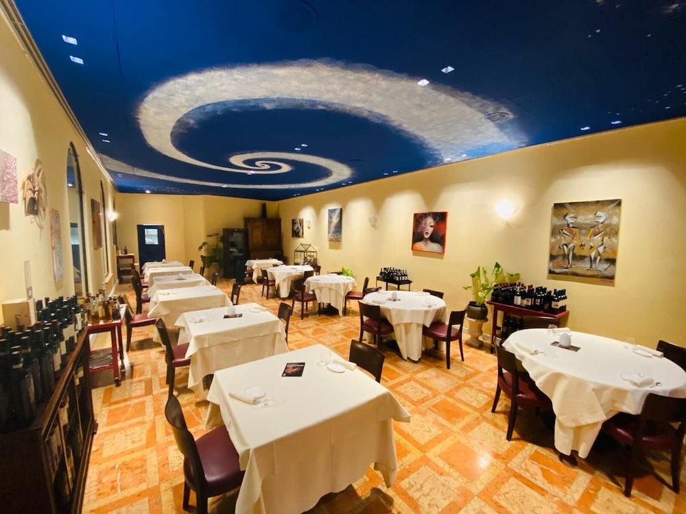Hotel Verdi Boutique Hotel Parma Ngoại thất bức ảnh